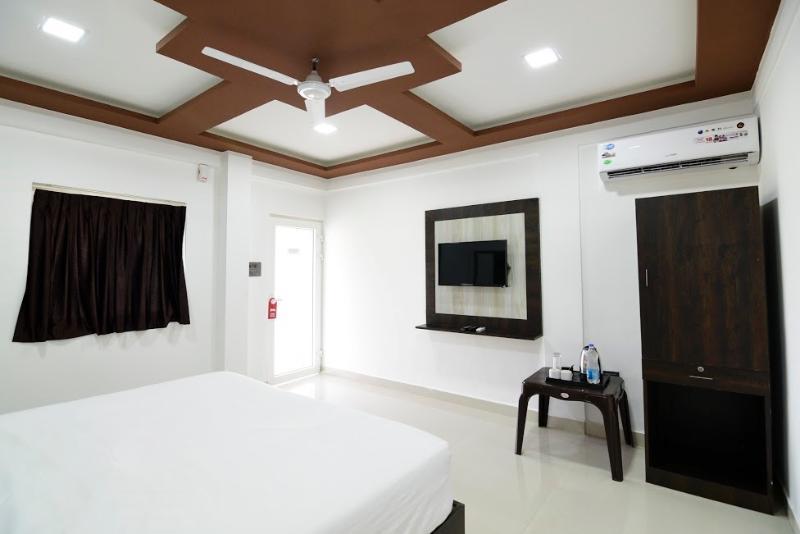 Seashore Beach Resort Calangute Ngoại thất bức ảnh