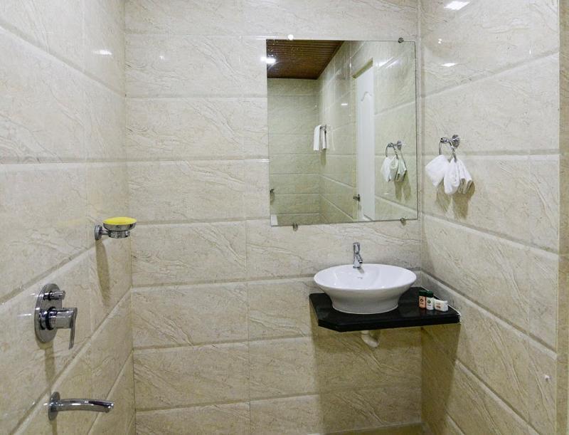 Seashore Beach Resort Calangute Ngoại thất bức ảnh