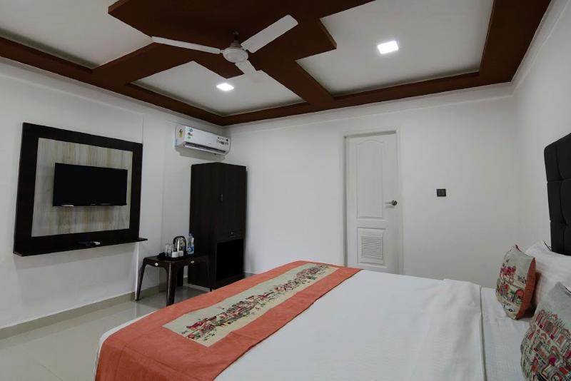 Seashore Beach Resort Calangute Ngoại thất bức ảnh
