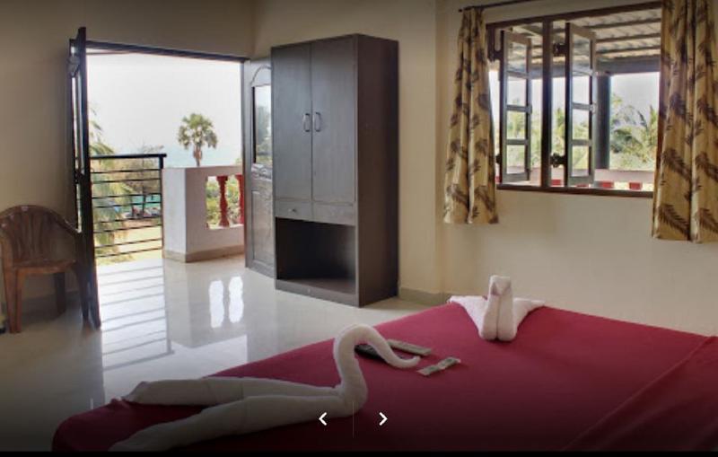 Seashore Beach Resort Calangute Ngoại thất bức ảnh