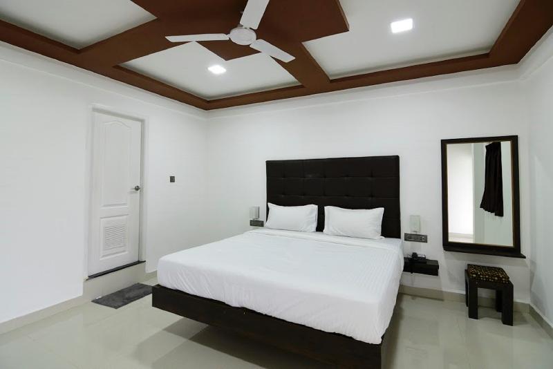 Seashore Beach Resort Calangute Ngoại thất bức ảnh