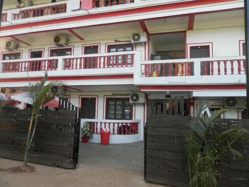 Seashore Beach Resort Calangute Ngoại thất bức ảnh
